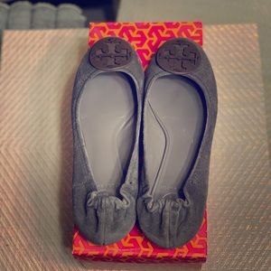 “SOLD”Tory burch reve